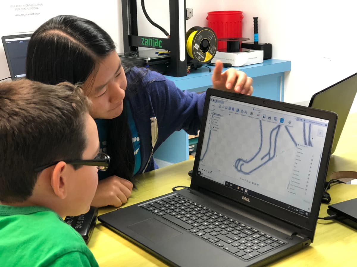 Hive of Thinkrs student in Design class